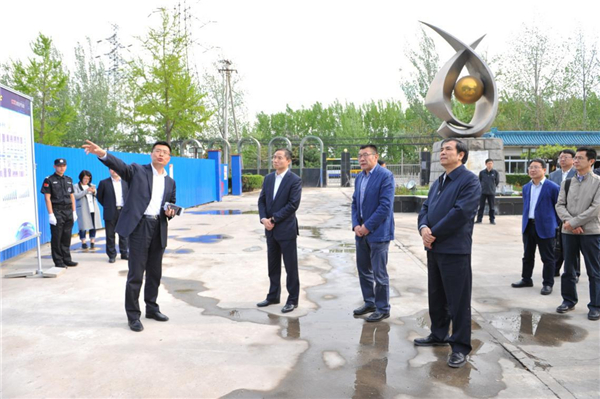 辛国斌调研赛迪产业园发展情况