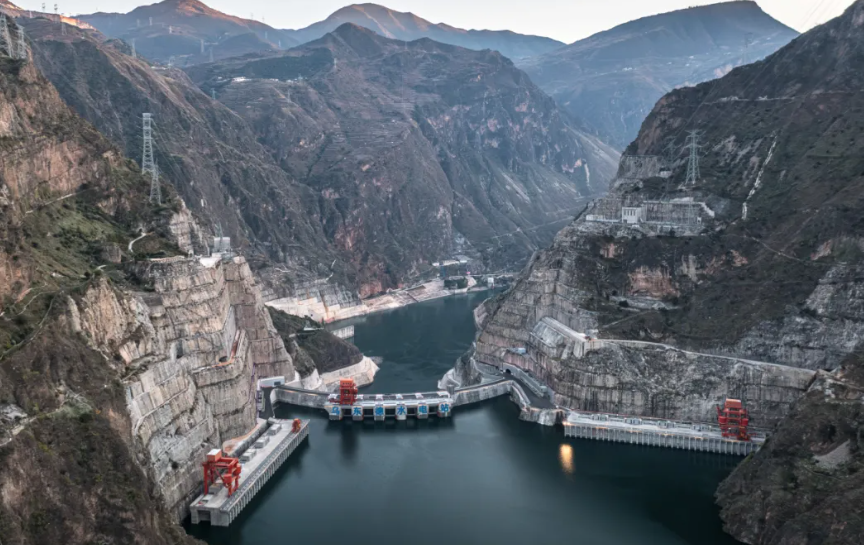 生态环境部部长黄润秋：大力发展绿色生产力...