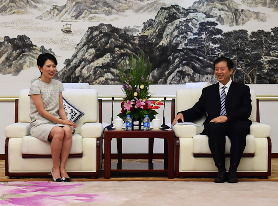 刘利华会见美国通用电气公司全球副总裁段小缨女士