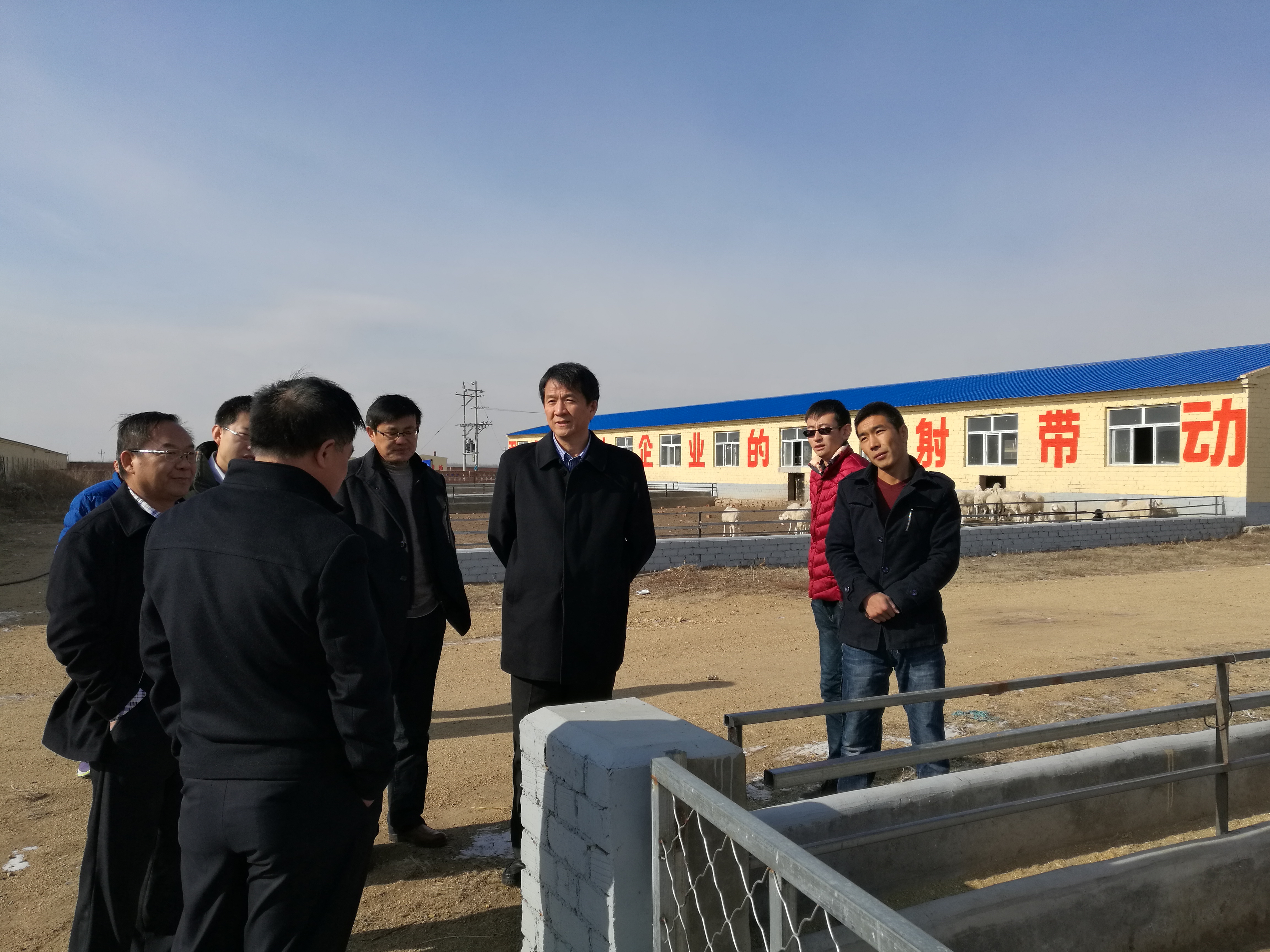 2011--2012学年化德一中期中考试高二物理试卷(二卷)